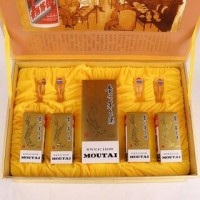 上海普陀生肖茅台酒回收 名酒礼品购物卡回收