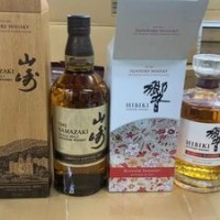 忻州代县大量回收30年年茅台空酒瓶，蛇年茅台酒空瓶回收价格咨询