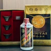 金山开发区回收龙年茅台酒空瓶 茅台酒瓶子收购电话