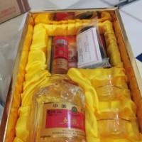 扬州附近上门回收茅台空酒瓶 上门收酒电话