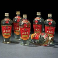 阜阳轩尼诗洋酒瓶回收 高价收购藏青虫草 名酒回收