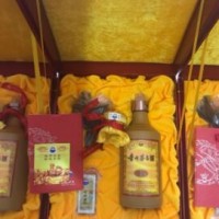 长沙大量高价回收酒瓶子 路易十三洋酒瓶回收